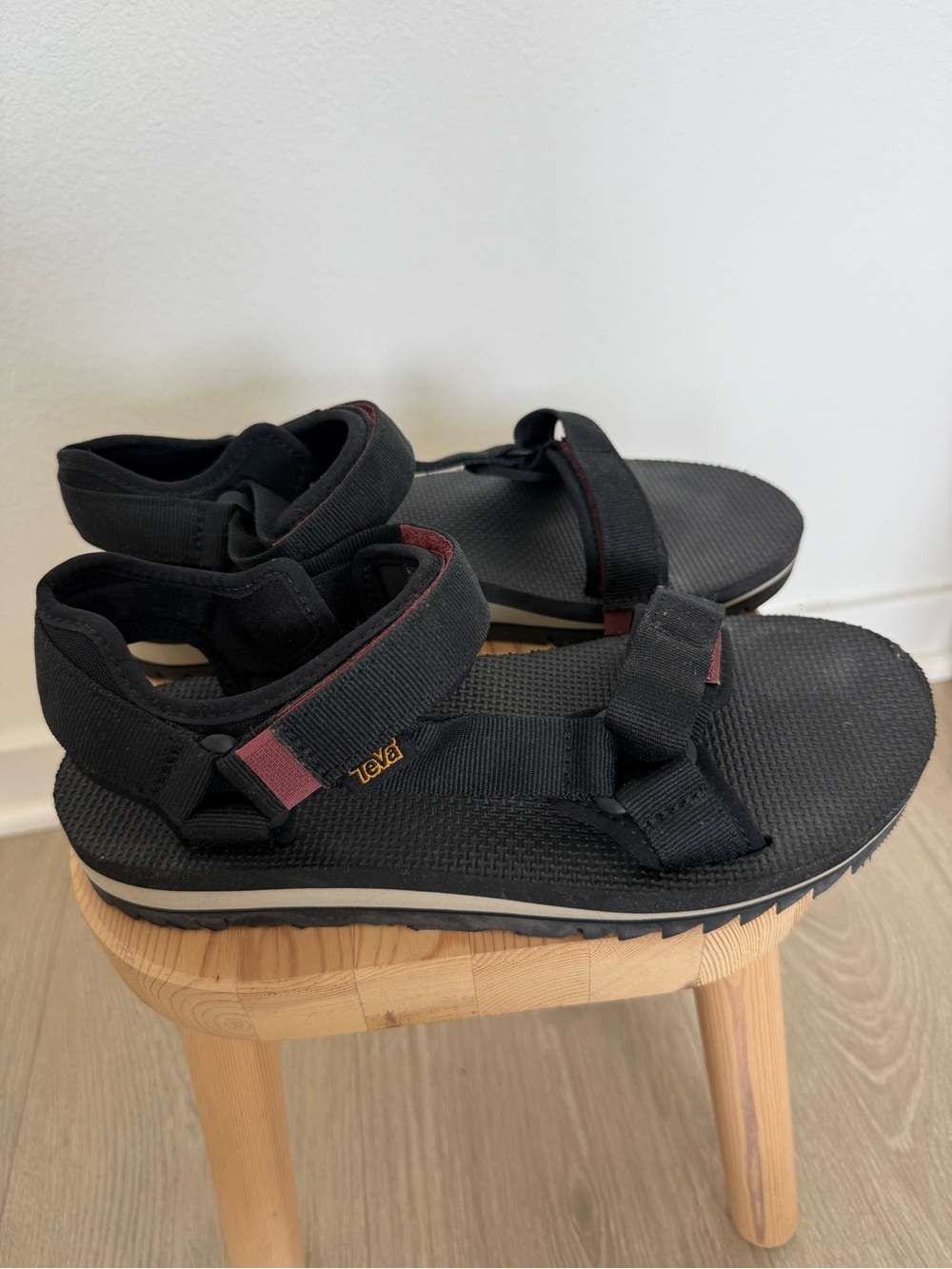 Teva Women’s Black Sandals with Subtle Maroon Accents